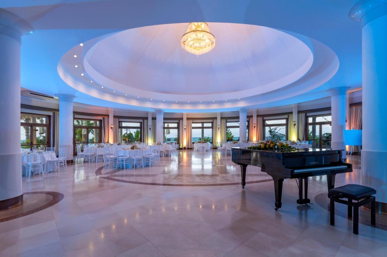 Hotel Lido Degli Scogli Кротоне Экстерьер фото